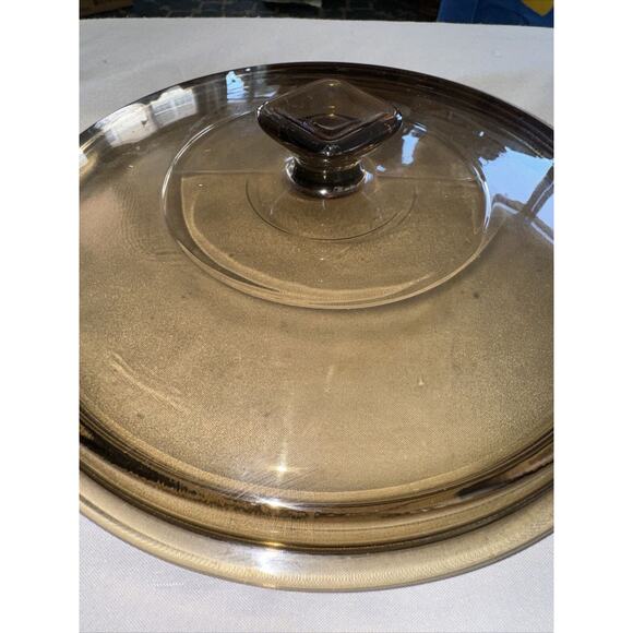 ANCHOR HOCKING HARVEST‎ AMBER 1.5QT CASSEROLE BAKEDISH, LID, AND WICKER BASKET - Picture 10 of 10